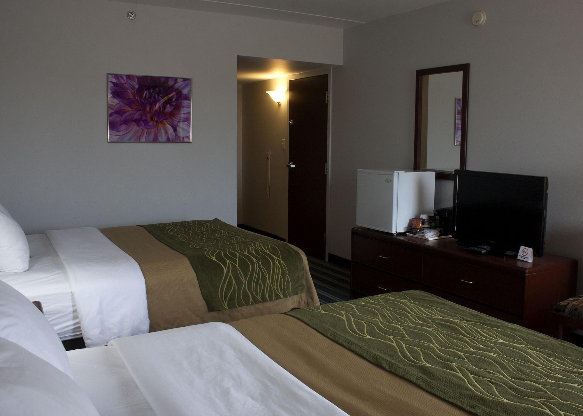Comfort Inn & Suites Moose Jaw Buitenkant foto