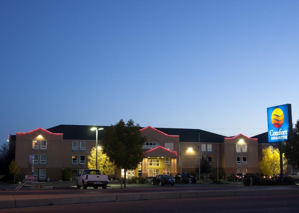 Comfort Inn & Suites Moose Jaw Buitenkant foto