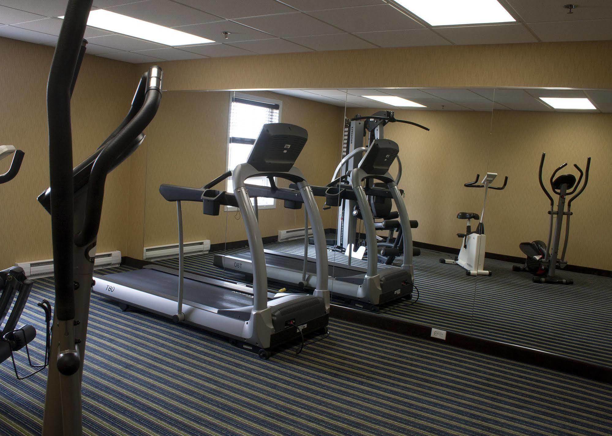 Comfort Inn & Suites Moose Jaw Buitenkant foto